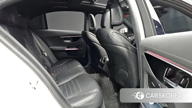 Mercedes-Benz C-Class W206 2022 Белый из Кореи, фото 2