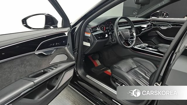 Audi A8 (D5) 2021 Черный из Кореи, фото 2