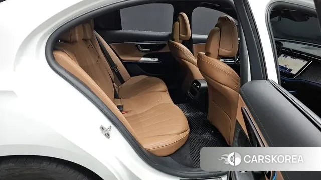 Mercedes-Benz E-Class W214 2025 Белый из Кореи, фото 2