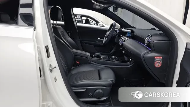 Mercedes-Benz A-Class W177 2020 Белый из Кореи, фото 2