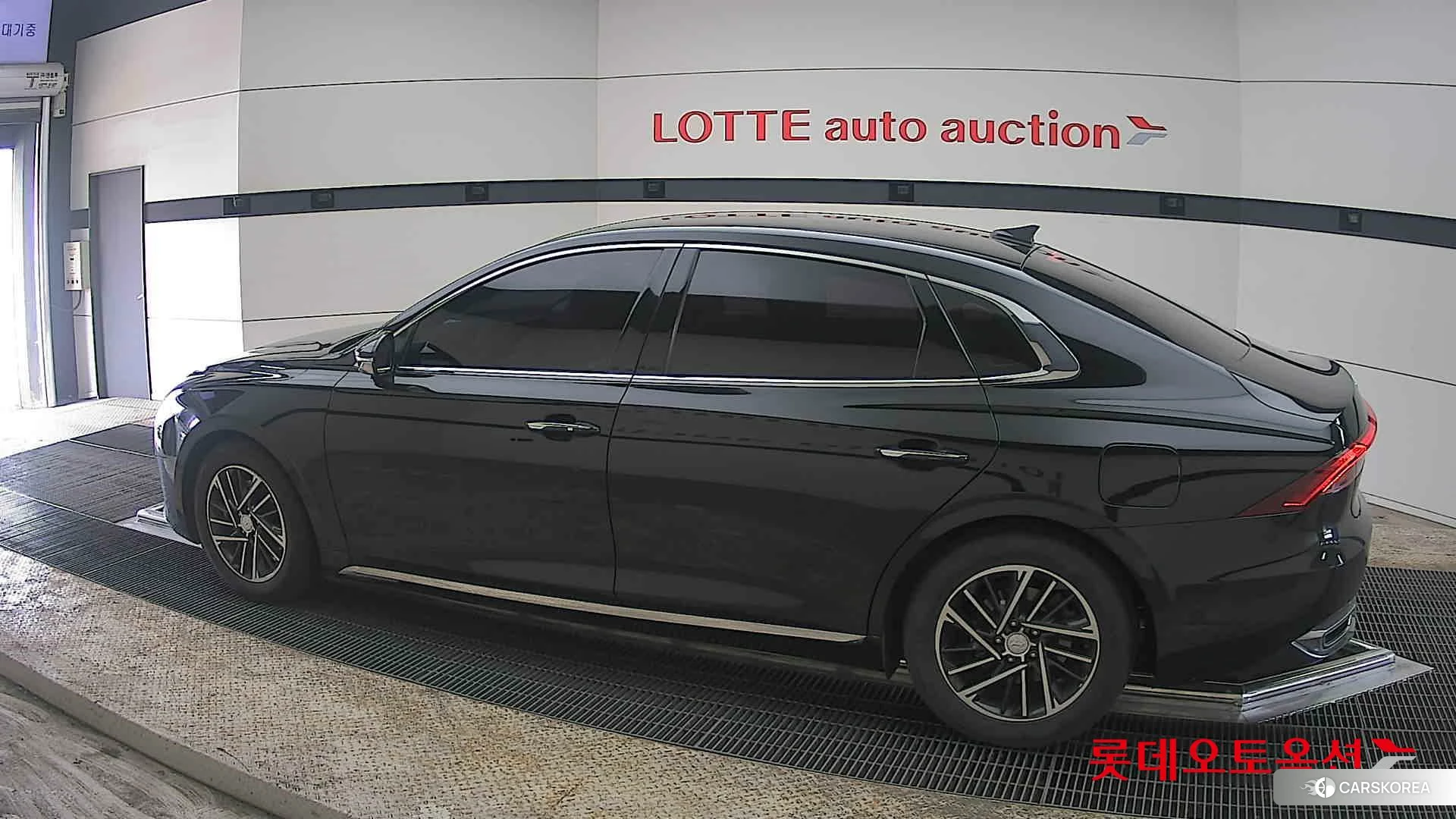 Hyundai Grandeur 2021 Midnight Black из Кореи, фото 2