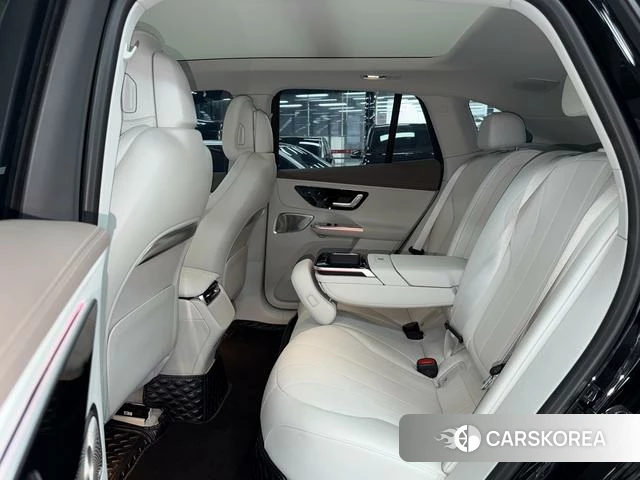 Mercedes-Benz EQE SUV 2023 Черный из Китая, фото 2