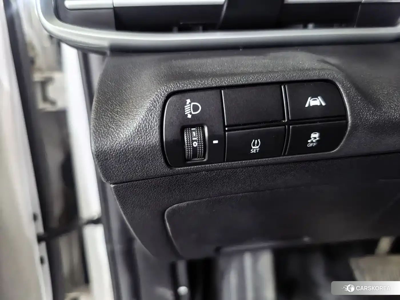 Hyundai Elantra 2023 Белый из Китая, фото 2