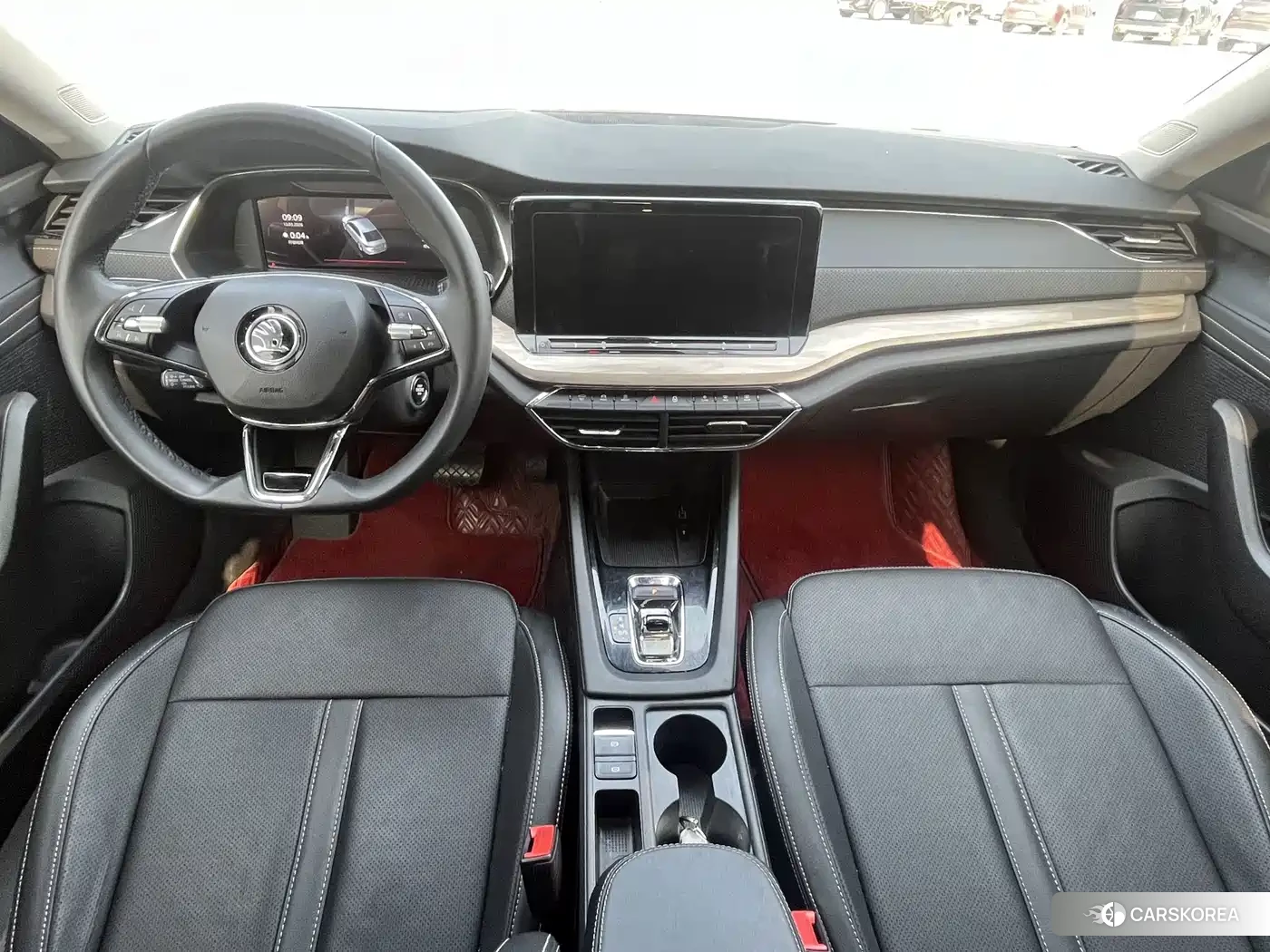 Skoda Octavia 2021 Yellow/orange из Китая, фото 2