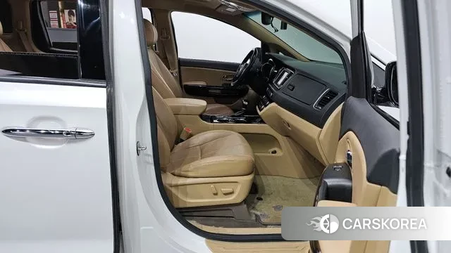 Kia The New Carnival 2019 Белый из Кореи, фото 2
