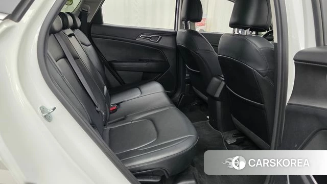 Kia Sportage 5th Generation 2023 Белый из Кореи, фото 2