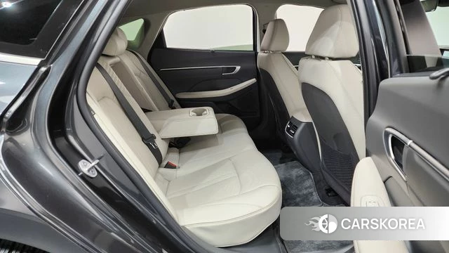 Hyundai Sonata D Edge Hybrid (DN8) 2023 Серый из Кореи, фото 2