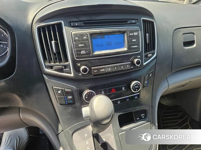 Hyundai The New Grand Starex 2018 Серебристо-серый из Кореи, фото 2