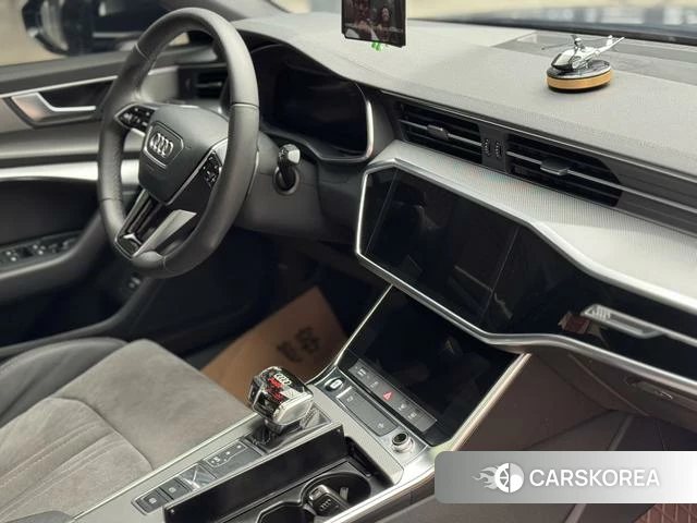 Audi A6L 2021 Черный из Китая, фото 2