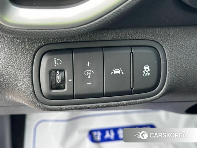 Hyundai Venue 2019 Белый из Кореи, фото 2