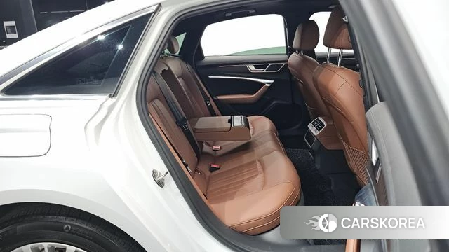Audi A6 (C8) 2020 Белый из Кореи, фото 2