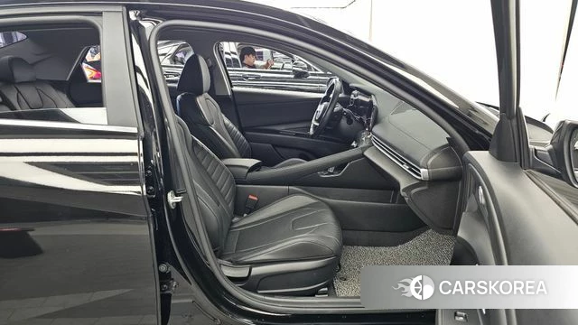 Hyundai Avante (CN7) 2021 Черный из Кореи, фото 2