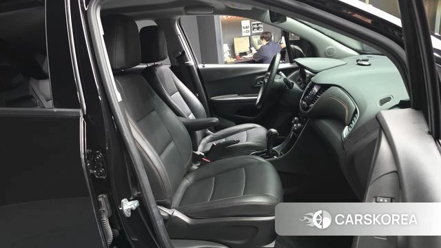 Chevrolet (GM Daewoo) The New Trax 2020 Черный из Кореи, фото 2