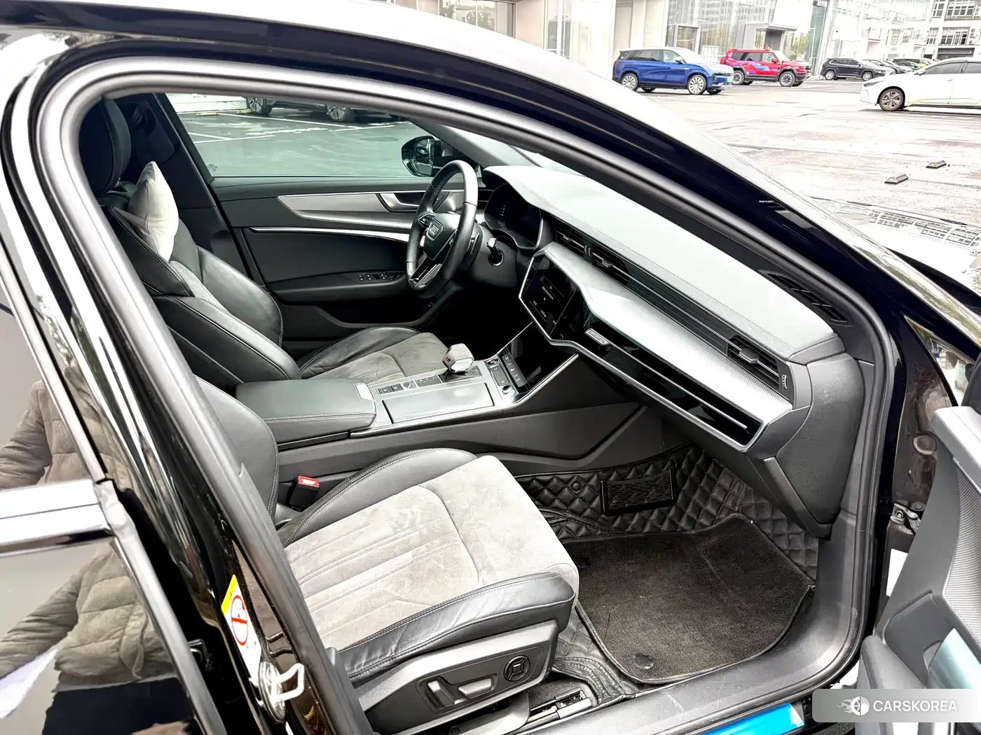 Audi A6L 2022 Черный из Китая, фото 2