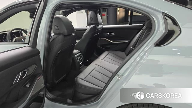 BMW 3 Series (G20) 2025 Цвет галактики из Кореи, фото 2