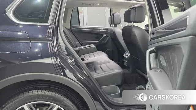 Volkswagen Tiguan second Generation 2022 Синий из Кореи, фото 2