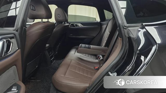 BMW i4 2022 Черный из Кореи, фото 2
