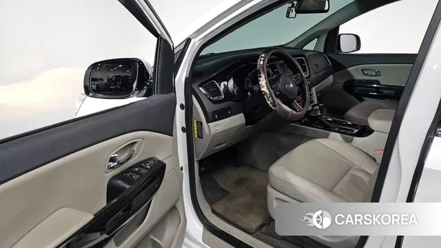 Kia The New Carnival 2019 Белый из Кореи, фото 2