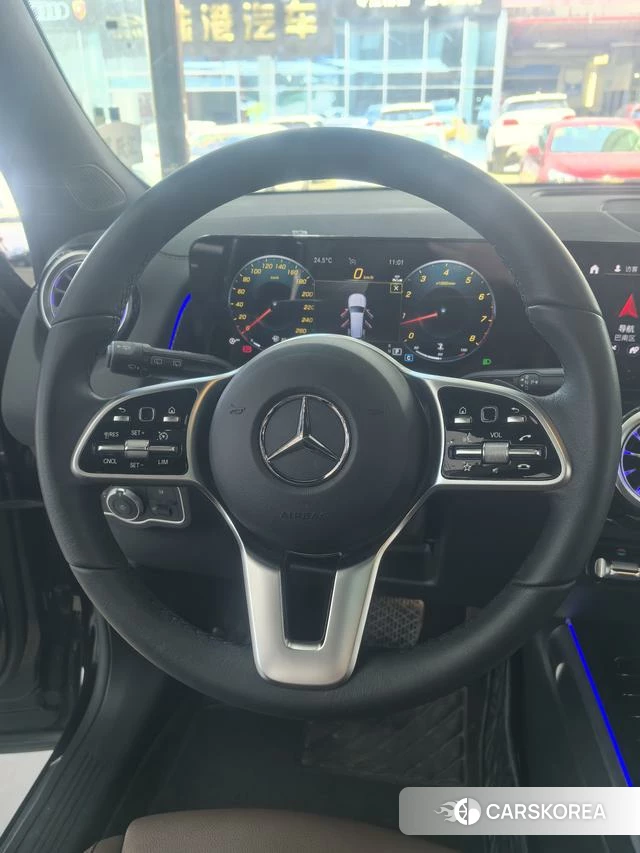 Mercedes-Benz GLB 2023 Черный из Китая, фото 2