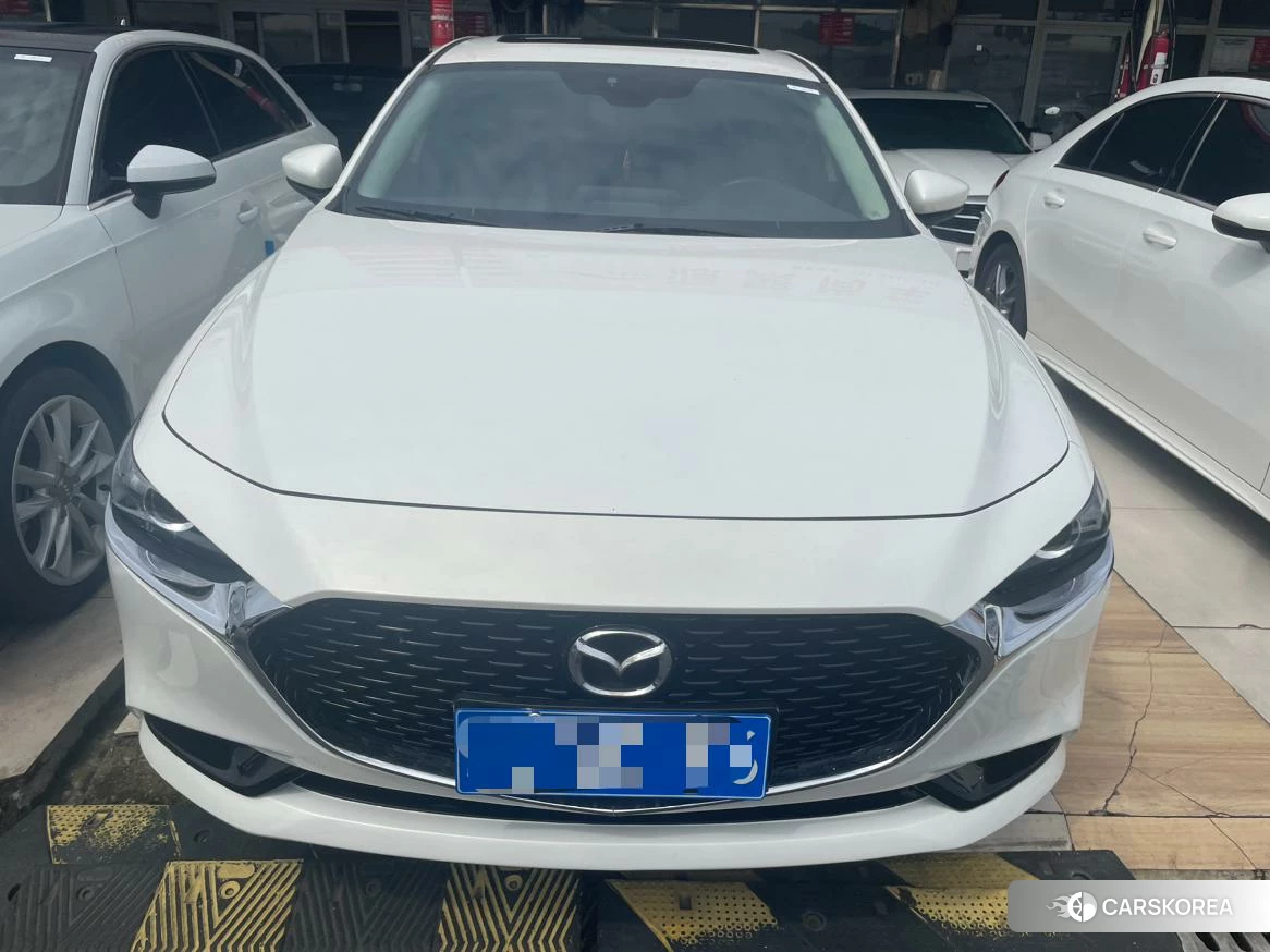 Mazda 3 2021 Белый из Китая, фото 2