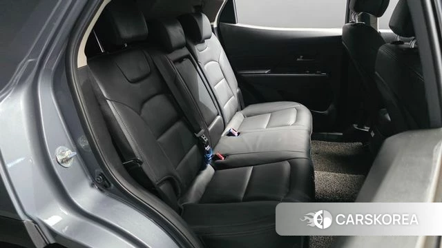 Ssangyong Beautiful Korando 2019 Серебристо-серый из Кореи, фото 2