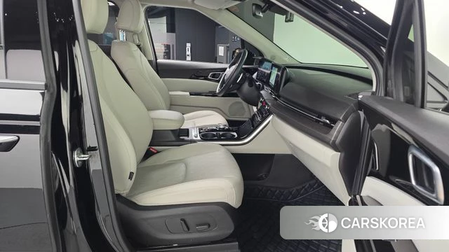 Kia Carnival 4th generation 2022 Черный из Кореи, фото 2