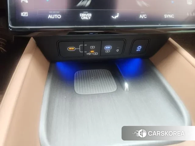 Hyundai The New Grandeur IG Hybrid 2023 Белый из Кореи, фото 2