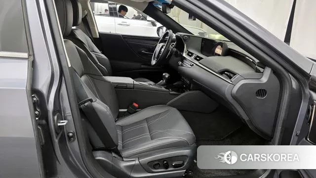 Lexus ES300h 7th generation 2020 Серый из Кореи, фото 2