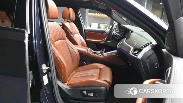 BMW X6 (G06) 2021 Черный из Кореи, фото 2