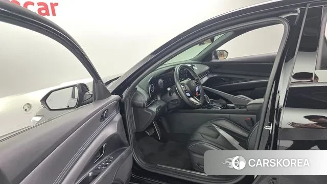 Hyundai The New Avante (CN7) 2023 Черный из Кореи, фото 2