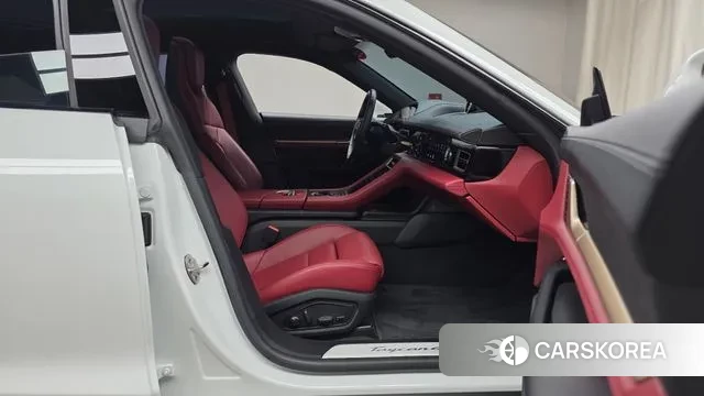 Porsche Taycan 2022 Белый из Кореи, фото 2