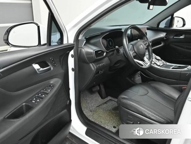 Hyundai The New Santa Fe 2023 Белый из Кореи, фото 2