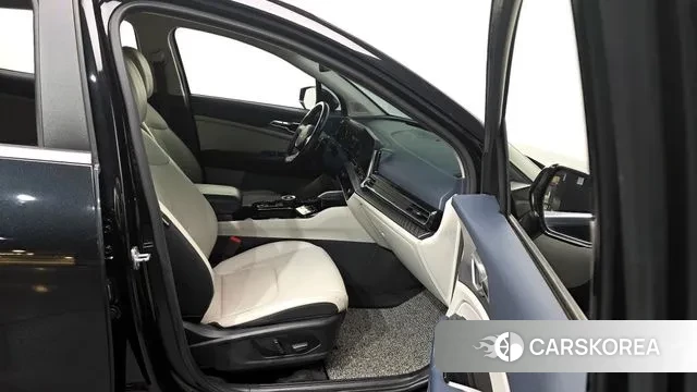 Kia Sportage 5th Generation 2022 Черный из Кореи, фото 2