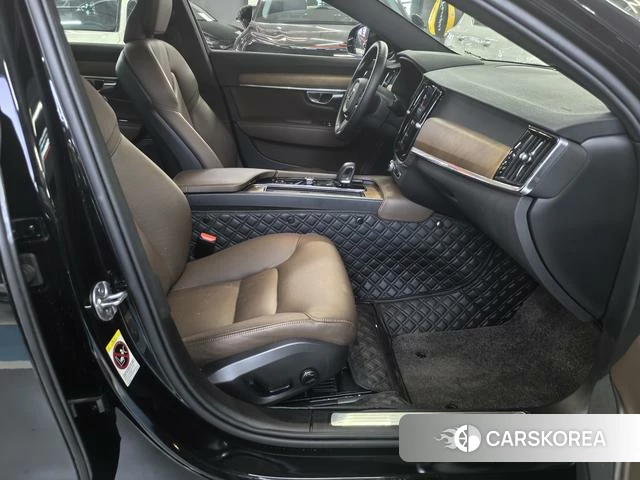 Volvo S90 2025 Черный из Китая, фото 2