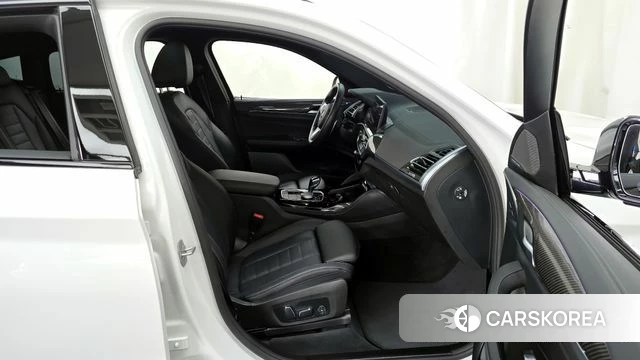 BMW X4 (G02) 2024 Белый из Кореи, фото 2