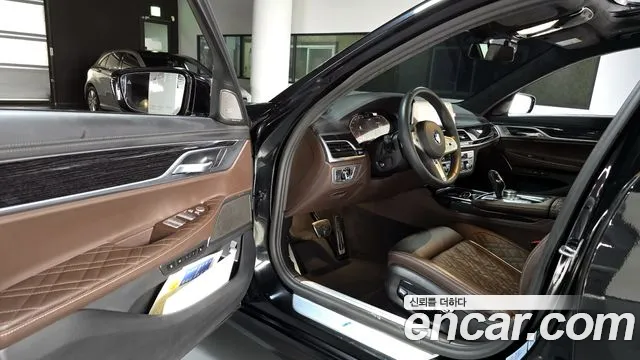 BMW 7 Series (G11) 2020 Черный из Кореи, фото 2