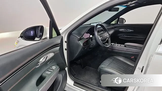 Genesis GV70 2021 Белый из Кореи, фото 2