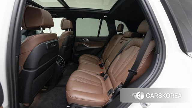 BMW X5 (G05) 2023 Белый из Кореи, фото 2