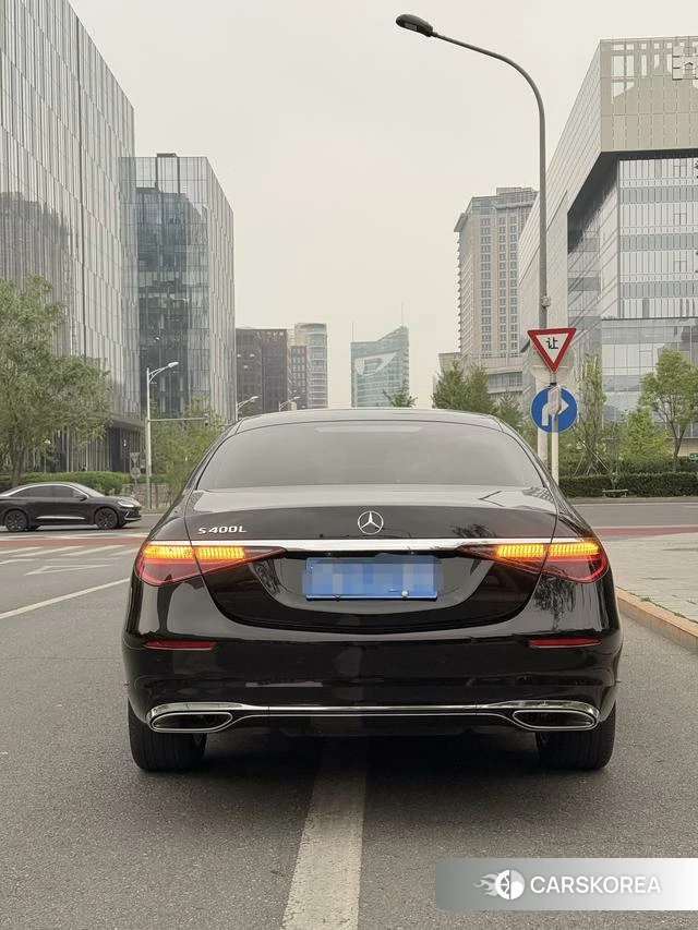 Mercedes-Benz S-class 2024 Черный из Китая, фото 2
