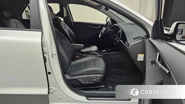 Kia Di All New Niro EV 2024 Белый из Кореи, фото 2