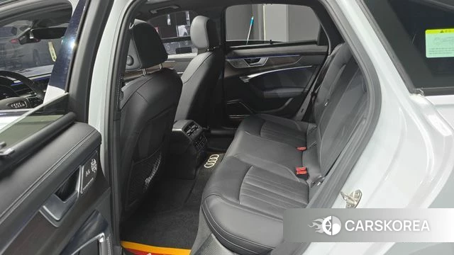 Audi A6 (C8) 2023 Белый из Кореи, фото 2