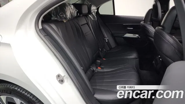 Mercedes-Benz E-Class W214 2024 Белый из Кореи, фото 2