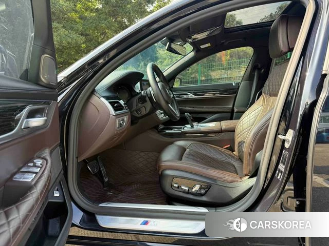 BMW 7 series 2021 Черный из Китая, фото 2