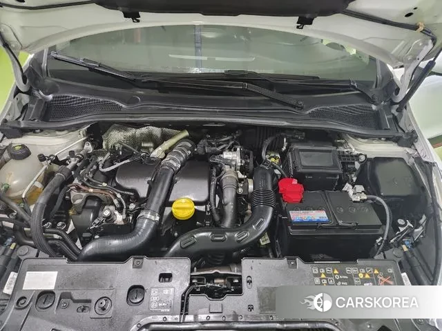 Renault Korea (Samsung) Clio 2018 Белый из Кореи, фото 2