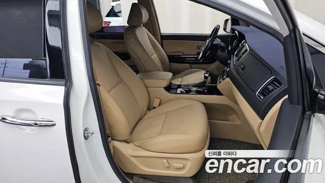 Kia The New Carnival 2019 Белый из Кореи, фото 2