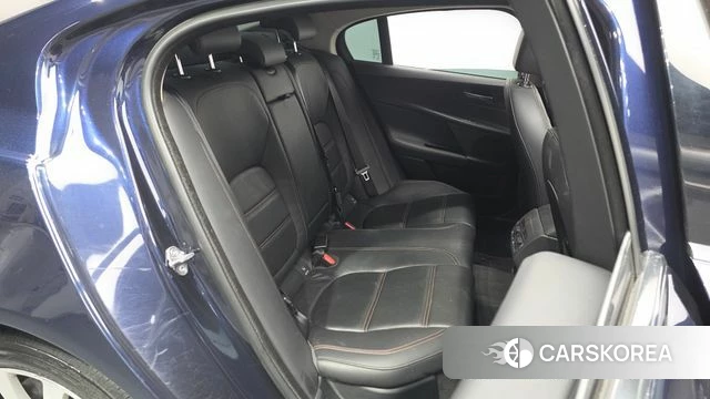 Jaguar XE id 4638145 из Кореи 2