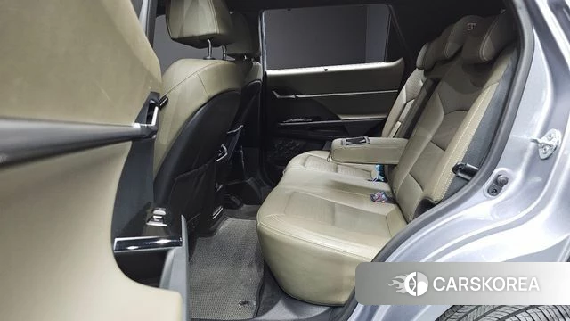 Ssangyong Torres 2023 Светло-серебряный цвет из Кореи, фото 2