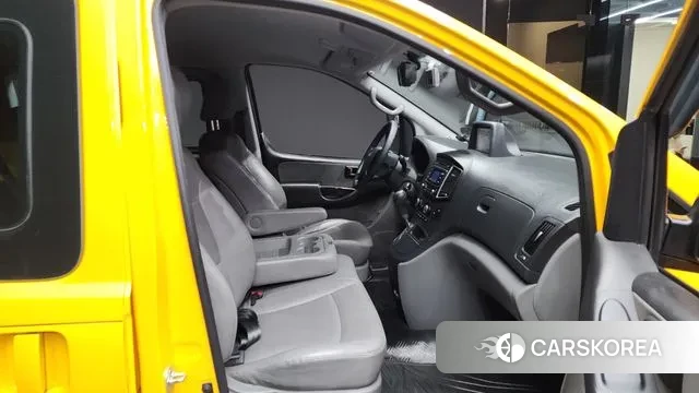 Hyundai The New Grand Starex 2018 Желтый из Кореи, фото 2