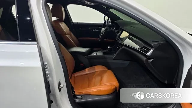 Cadillac CT6 2018 Белый из Кореи, фото 2