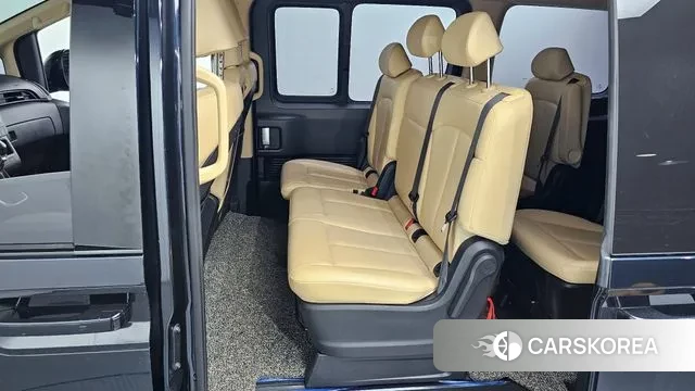 Hyundai Staria 2021 Синий из Кореи, фото 2